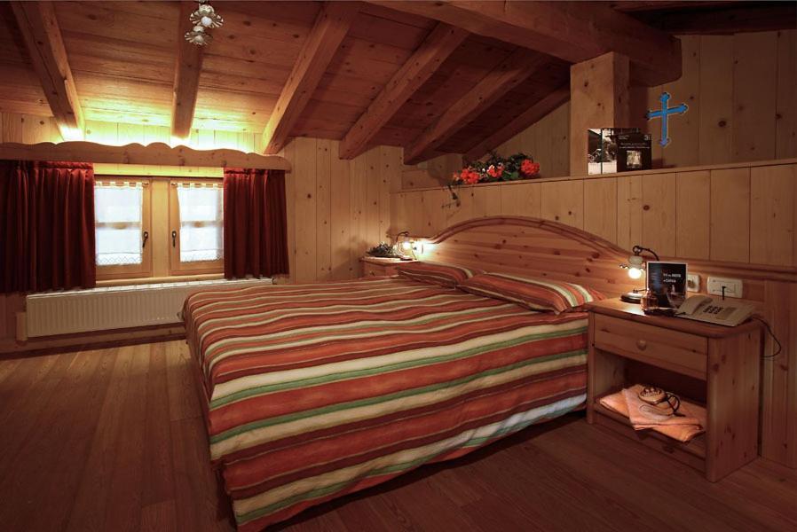 Hotel Garni Plueme Sauris Quarto foto